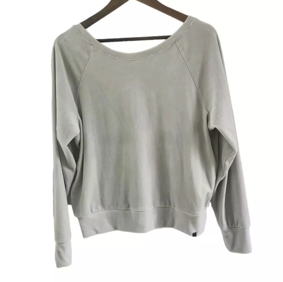 Peach Athletic Brand Gray Velour Velvet Sweater Top Running Size M NEW NWT - Picture 1 of 5